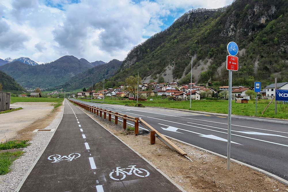 Gradnja državne kolesarske povezave Tolmin-Modrej Gradnja državne kolesarske povezave Tolmin-Modrej